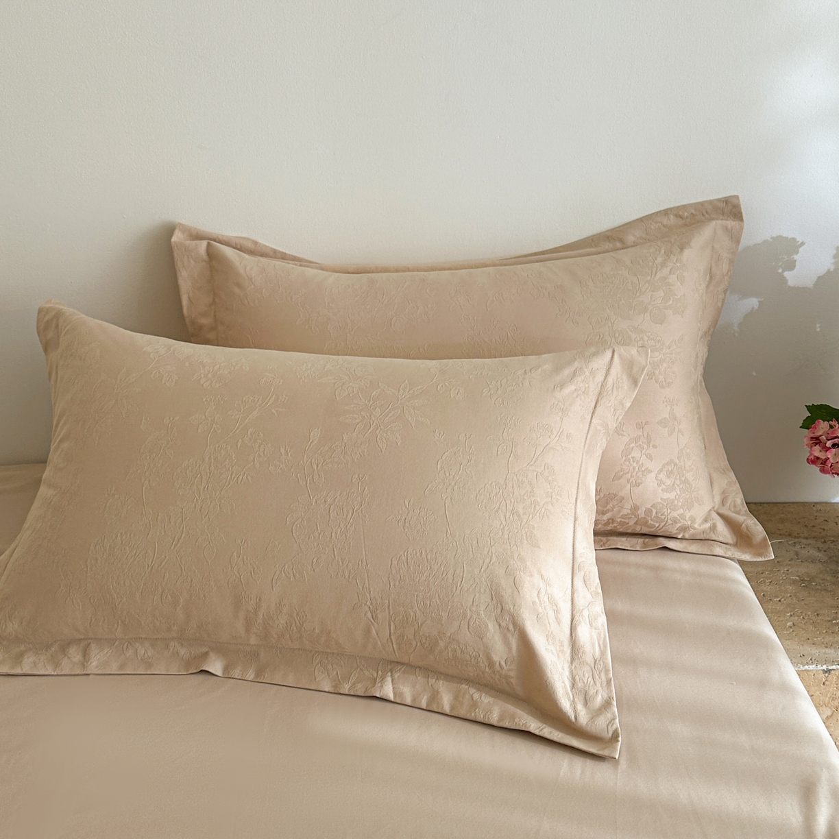 91家纺网 家纺一手货源 找家纺 格里芬家纺 2026新款全棉水洗立体浮雕提花纯棉四件套 花香韵美-米杏