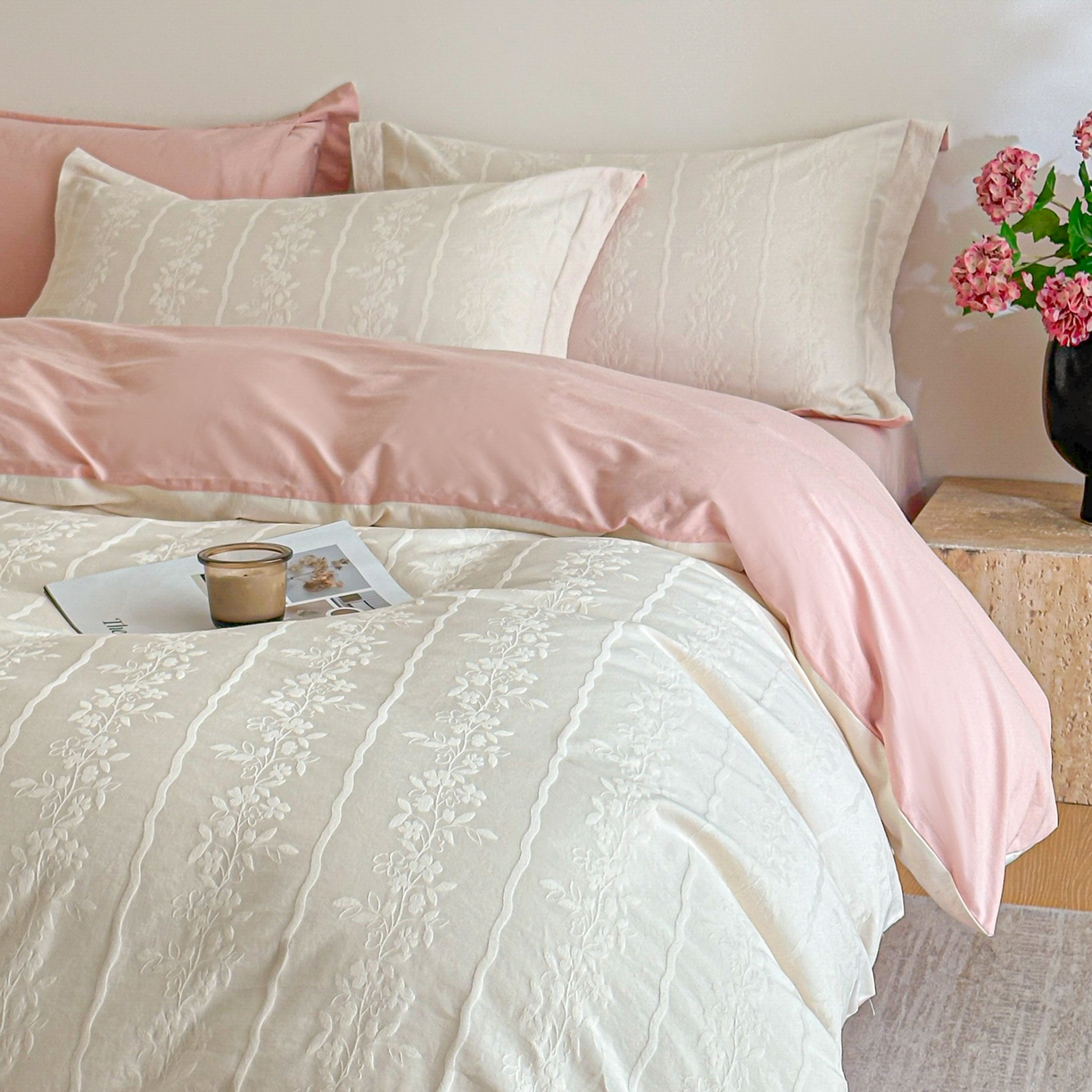 91家纺网 家纺一手货源 找家纺 格里芬家纺 2026新款全棉水洗立体浮雕提花纯棉四件套 浪漫情缘-奶昔白