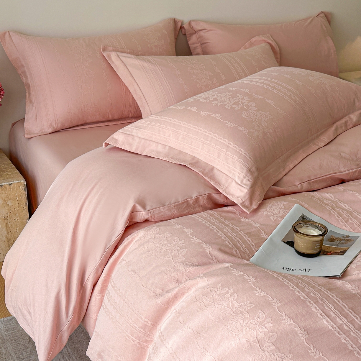 91家纺网 家纺一手货源 找家纺 格里芬家纺 2026新款全棉水洗立体浮雕提花纯棉四件套 花漾甜心-唯美粉