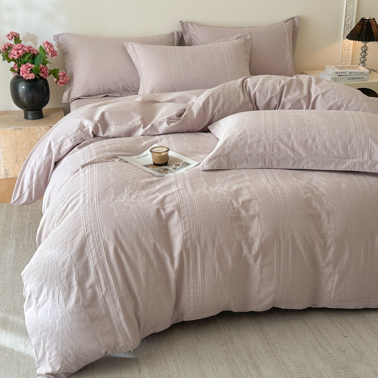 91家纺网 家纺一手货源 找家纺 格里芬家纺 2026新款全棉水洗立体浮雕提花纯棉四件套 花漾甜心-淡雅紫