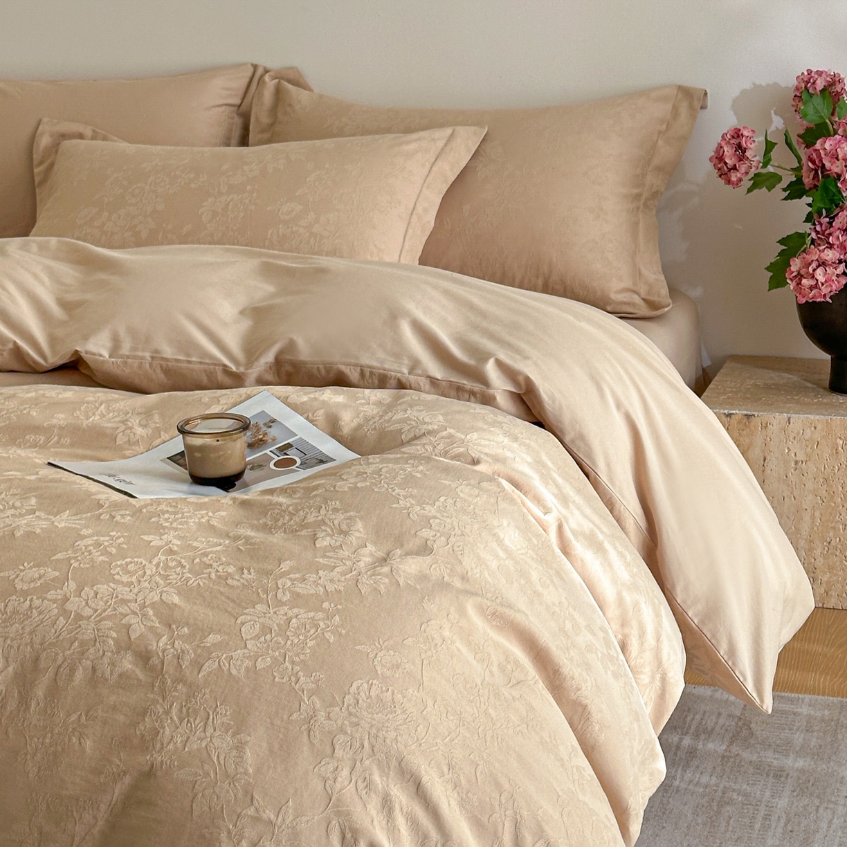 91家纺网 家纺一手货源 找家纺 格里芬家纺 2026新款全棉水洗立体浮雕提花纯棉四件套 花香韵美-米杏