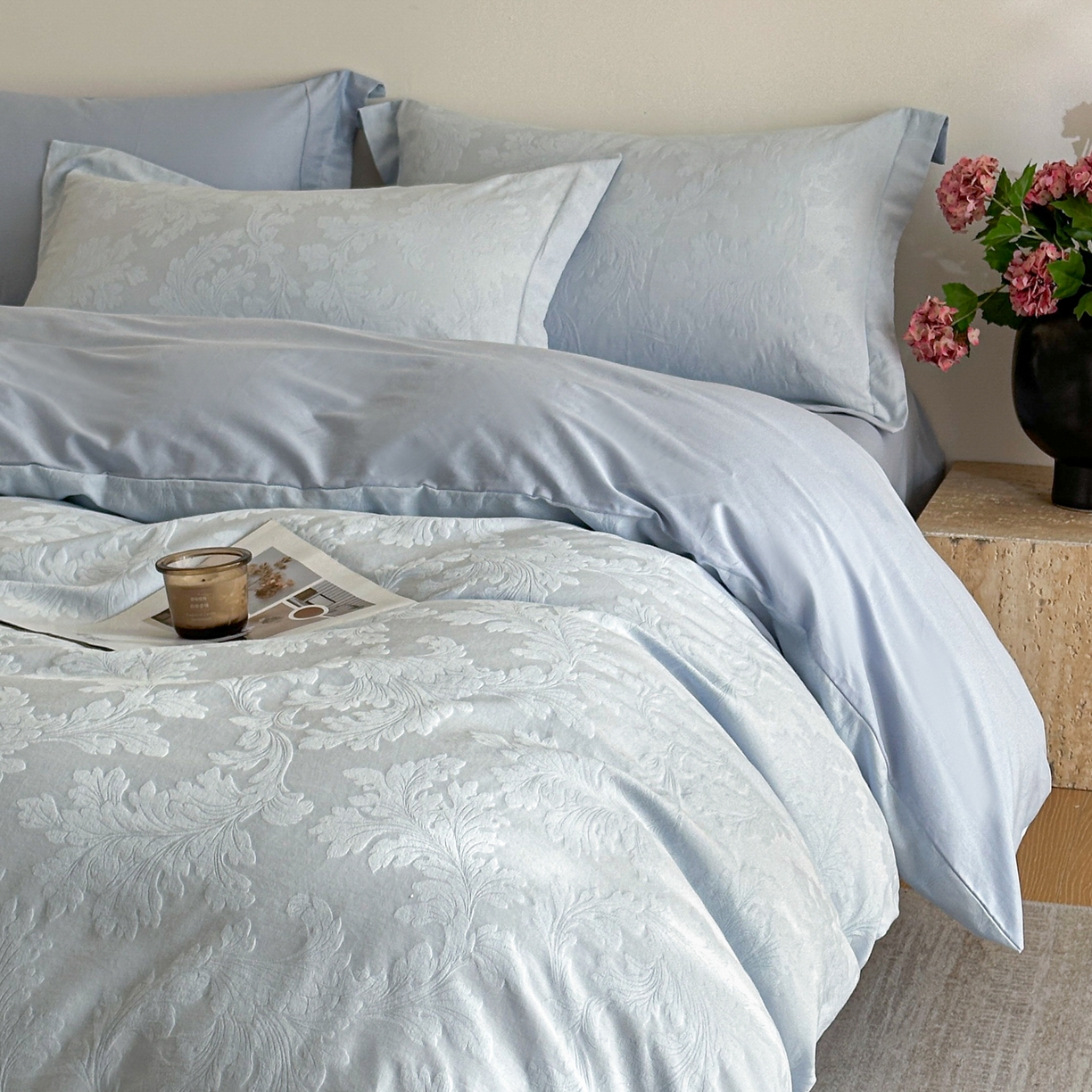 91家纺网 家纺一手货源 找家纺 格里芬家纺 2026新款全棉水洗立体浮雕提花纯棉四件套 柔风香草-云水蓝