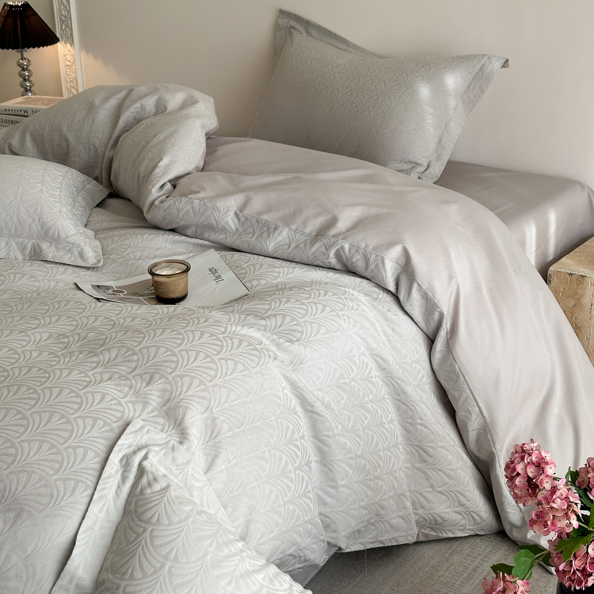 91家纺网 家纺一手货源 找家纺 格里芬家纺 2026新款全棉水洗立体浮雕提花纯棉四件套 伊贝斯-银灰