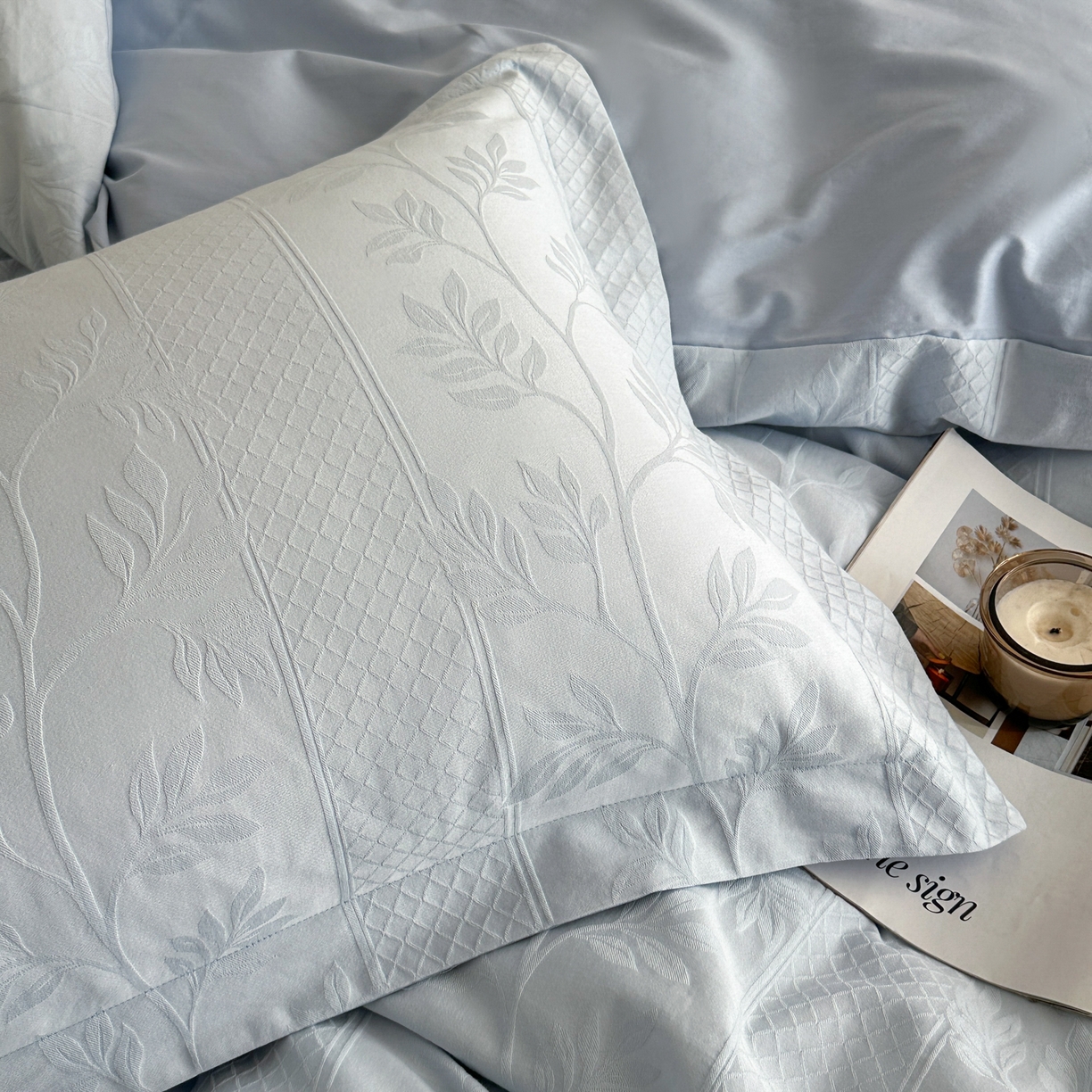 91家纺网 家纺一手货源 找家纺 格里芬家纺 2026新款全棉水洗立体浮雕提花纯棉四件套 芊芊叶语-云水蓝