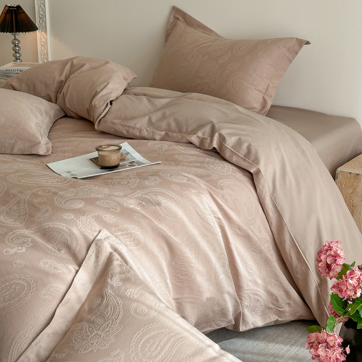 91家纺网 家纺一手货源 找家纺 格里芬家纺 2026新款全棉水洗立体浮雕提花纯棉四件套 腰果素绘-金属灰