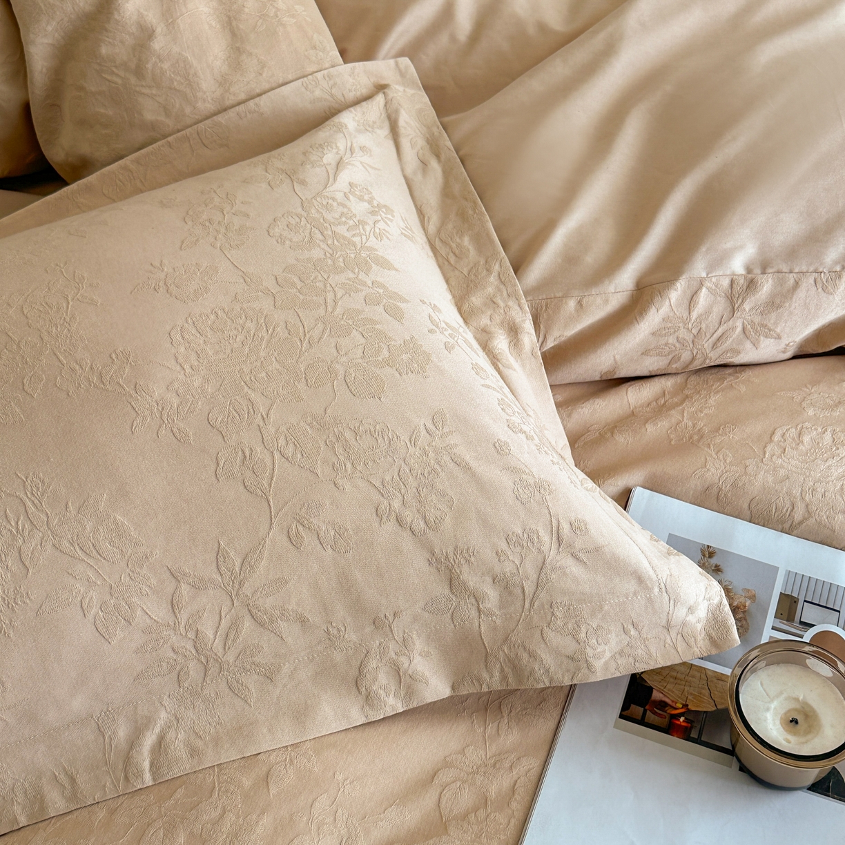 91家纺网 家纺一手货源 找家纺 格里芬家纺 2026新款全棉水洗立体浮雕提花纯棉四件套 花香韵美-米杏