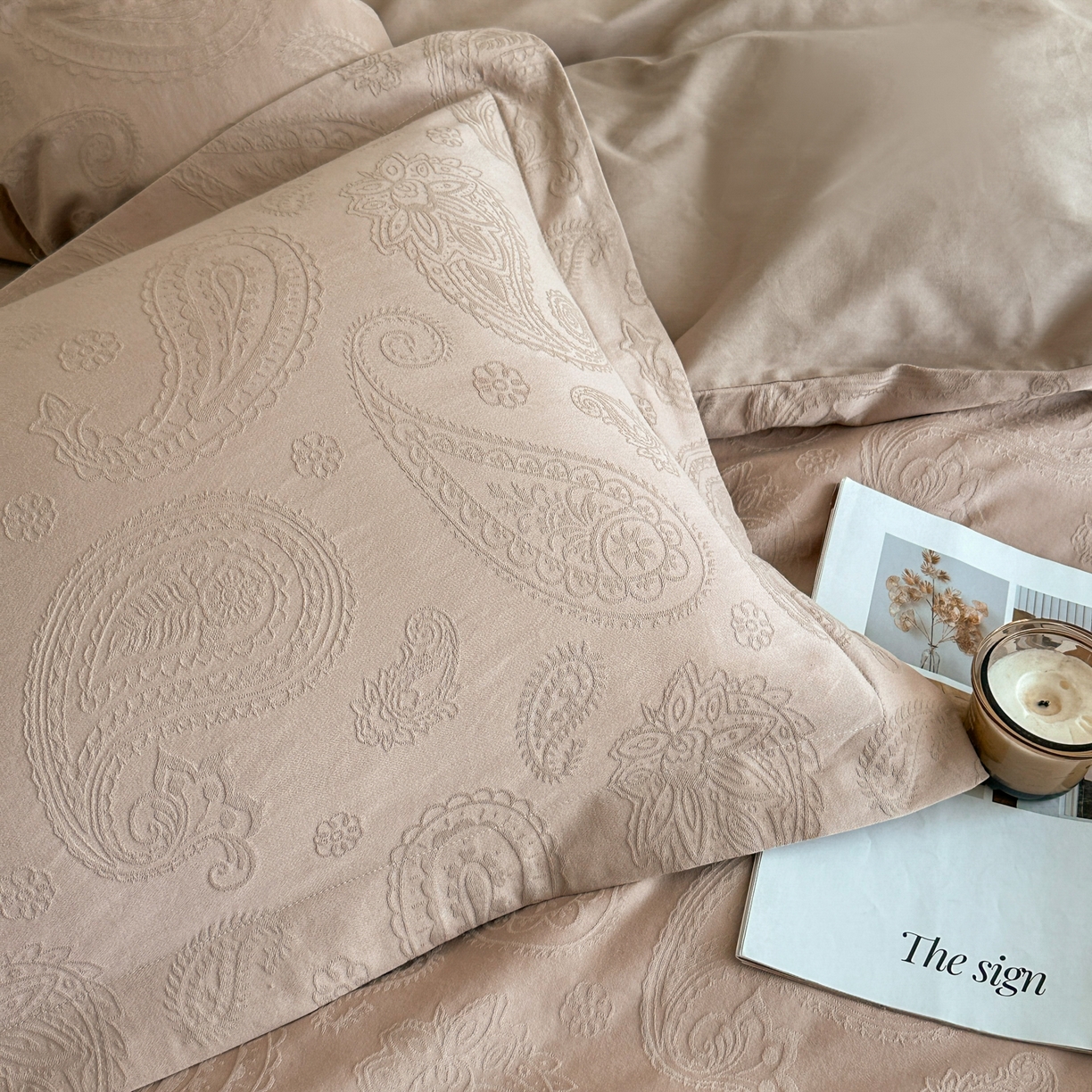 91家纺网 家纺一手货源 找家纺 格里芬家纺 2026新款全棉水洗立体浮雕提花纯棉四件套 腰果素绘-金属灰