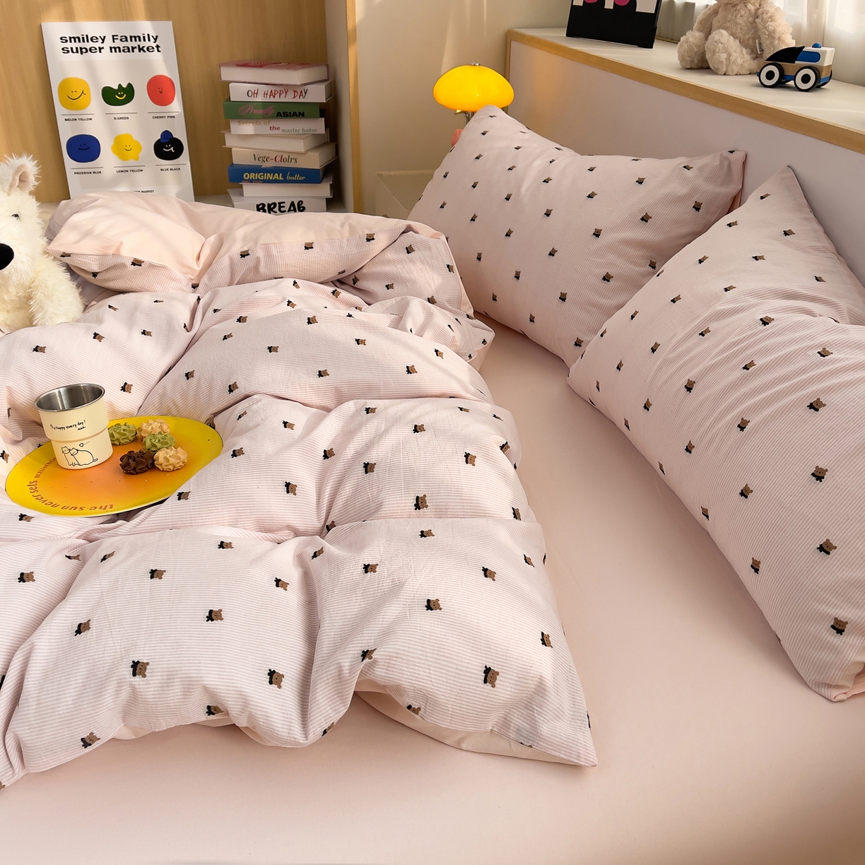 91家纺网 家纺一手货源 找家纺 炫拼家纺 2026新款A类全棉60支色织提花剪花B版40支水洗棉四件套-米熊系列 米熊-樱花粉