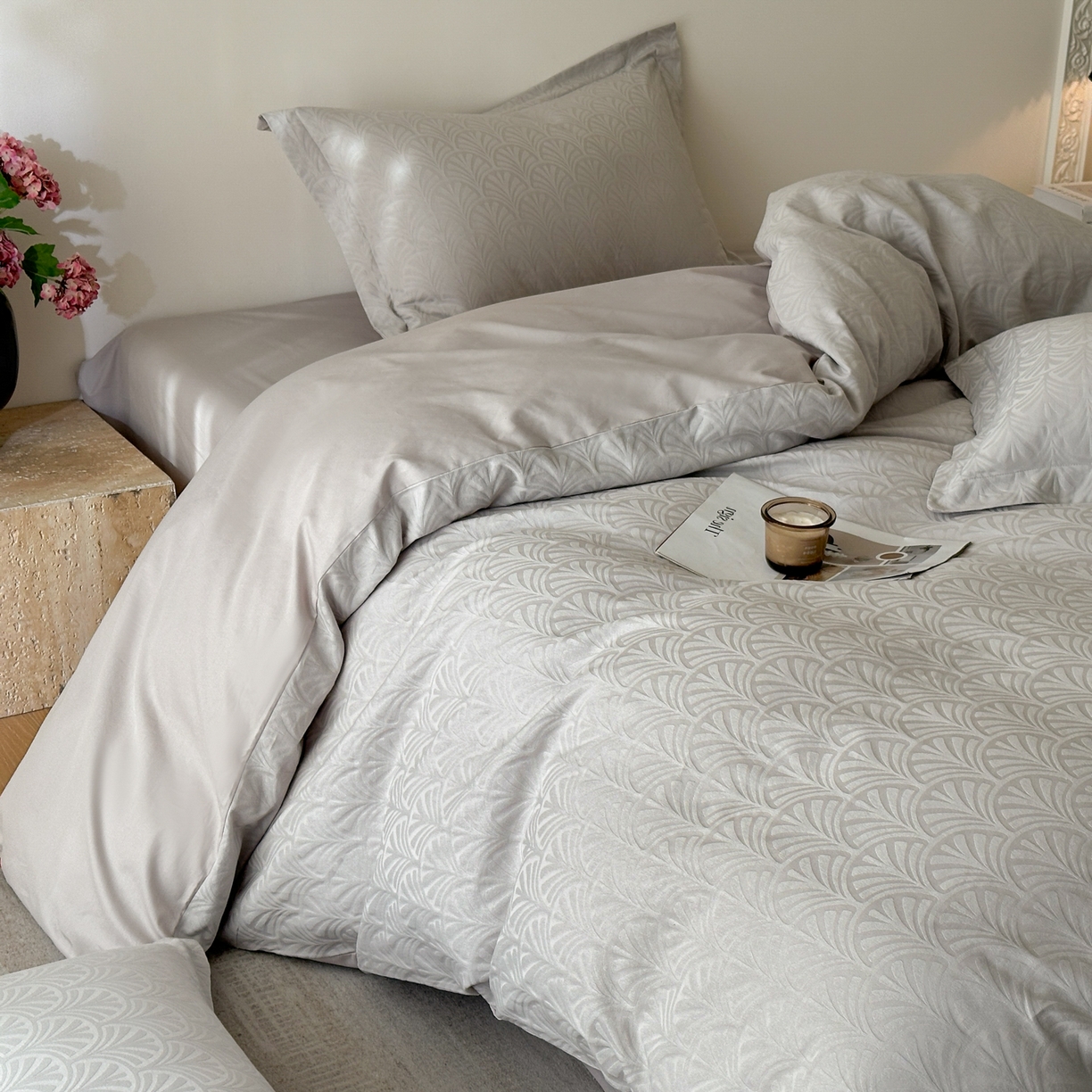 91家纺网 家纺一手货源 找家纺 格里芬家纺 2026新款全棉水洗立体浮雕提花纯棉四件套 伊贝斯-银灰