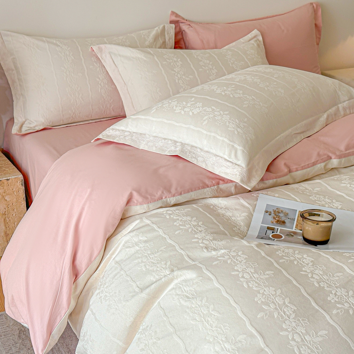 91家纺网 家纺一手货源 找家纺 格里芬家纺 2026新款全棉水洗立体浮雕提花纯棉四件套 浪漫情缘-奶昔白