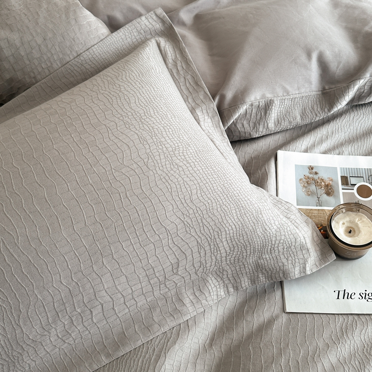 91家纺网 家纺一手货源 找家纺 格里芬家纺 2026新款全棉水洗立体浮雕提花纯棉四件套 石烁-太空灰