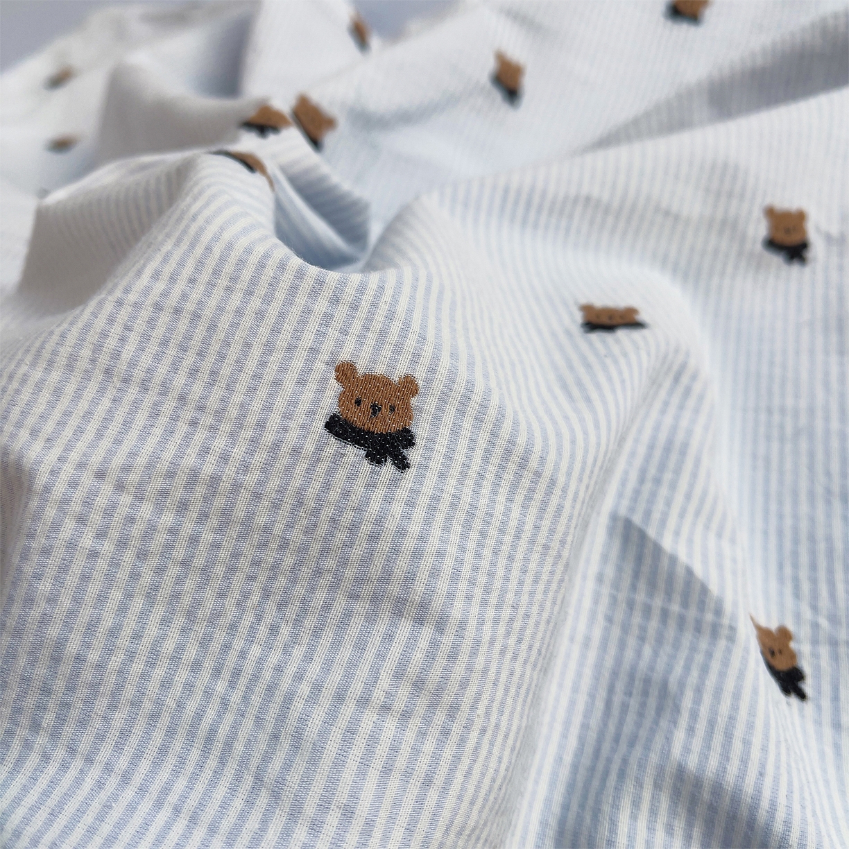 91家纺网 家纺一手货源 找家纺 炫拼家纺 2026新款A类全棉60支色织提花剪花B版40支水洗棉四件套-米熊系列 米熊一星辰蓝