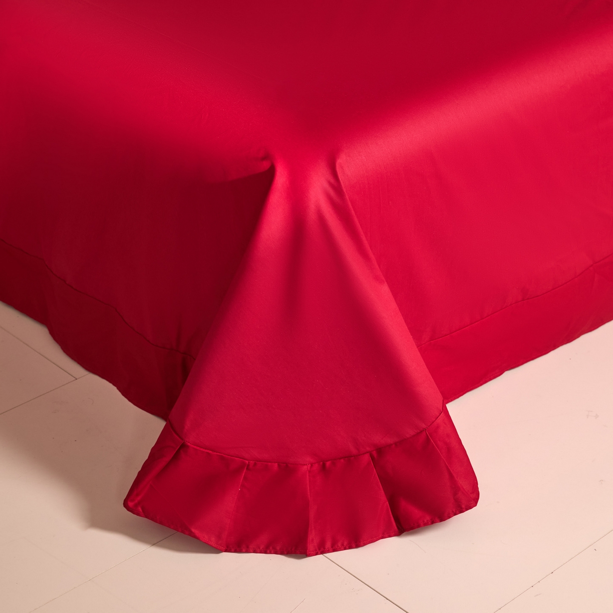 91家纺网 家纺一手货源 找家纺 格里芬家纺 2026新款全棉水洗立体浮雕提花大红婚庆四件套 玫瑰之恋-大红