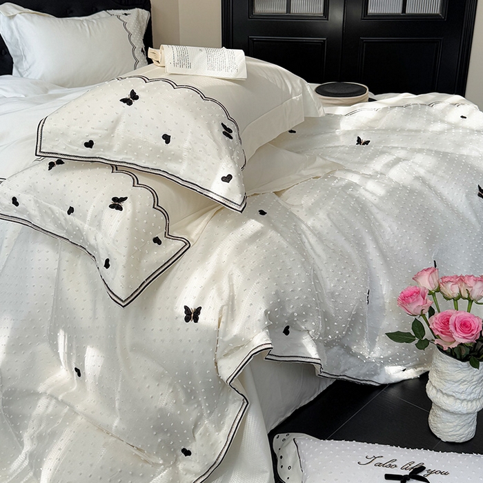 91家纺网 家纺一手货源 找家纺 东方合美（原：皇家传奇） 2026新款纯棉长绒棉刺绣四件套-云小甜 云小甜-香草白