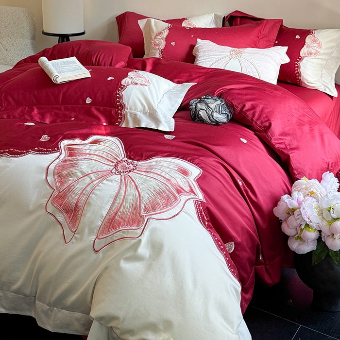 91家纺网 家纺一手货源 找家纺 东方合美（原：皇家传奇） 2026新款纯棉长绒棉刺绣四件套-恋恋时光 恋恋时光-胭脂红