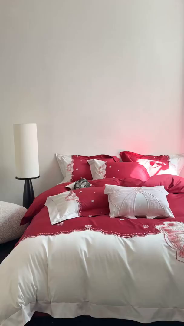 91家纺网 家纺一手货源 找家纺 东方合美（原：皇家传奇） 2026新款纯棉长绒棉刺绣四件套-恋恋时光 恋恋时光-胭脂红