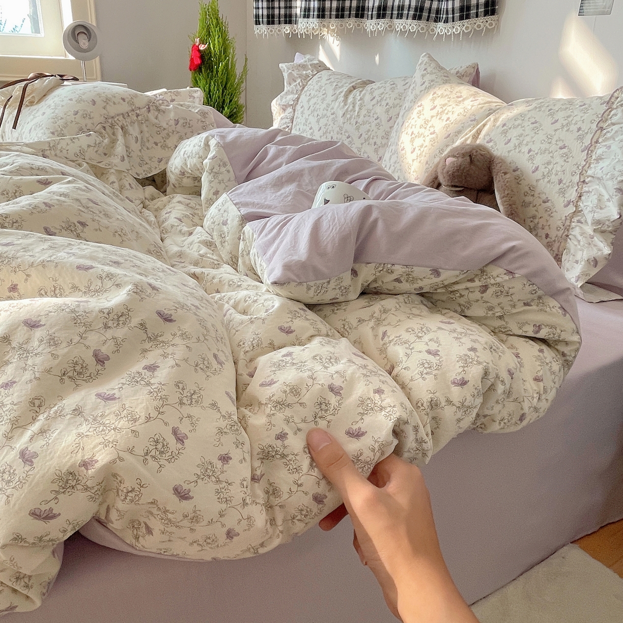 91家纺网 家纺一手货源 找家纺 娜娜 2026新款A类云朵锦花边四件套 满天星-浅紫