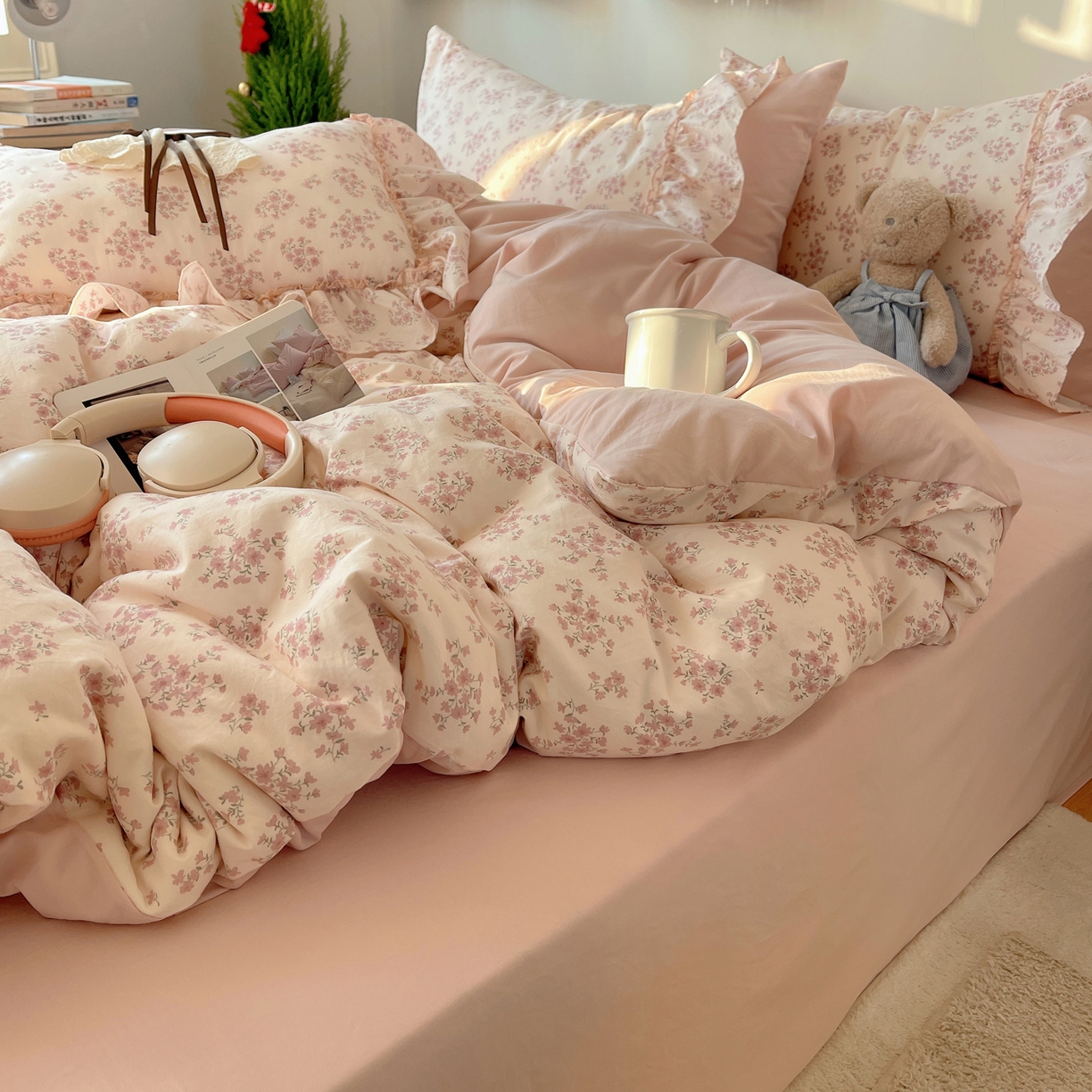 91家纺网 家纺一手货源 找家纺 娜娜 2026新款A类云朵锦花边四件套 樱花粉