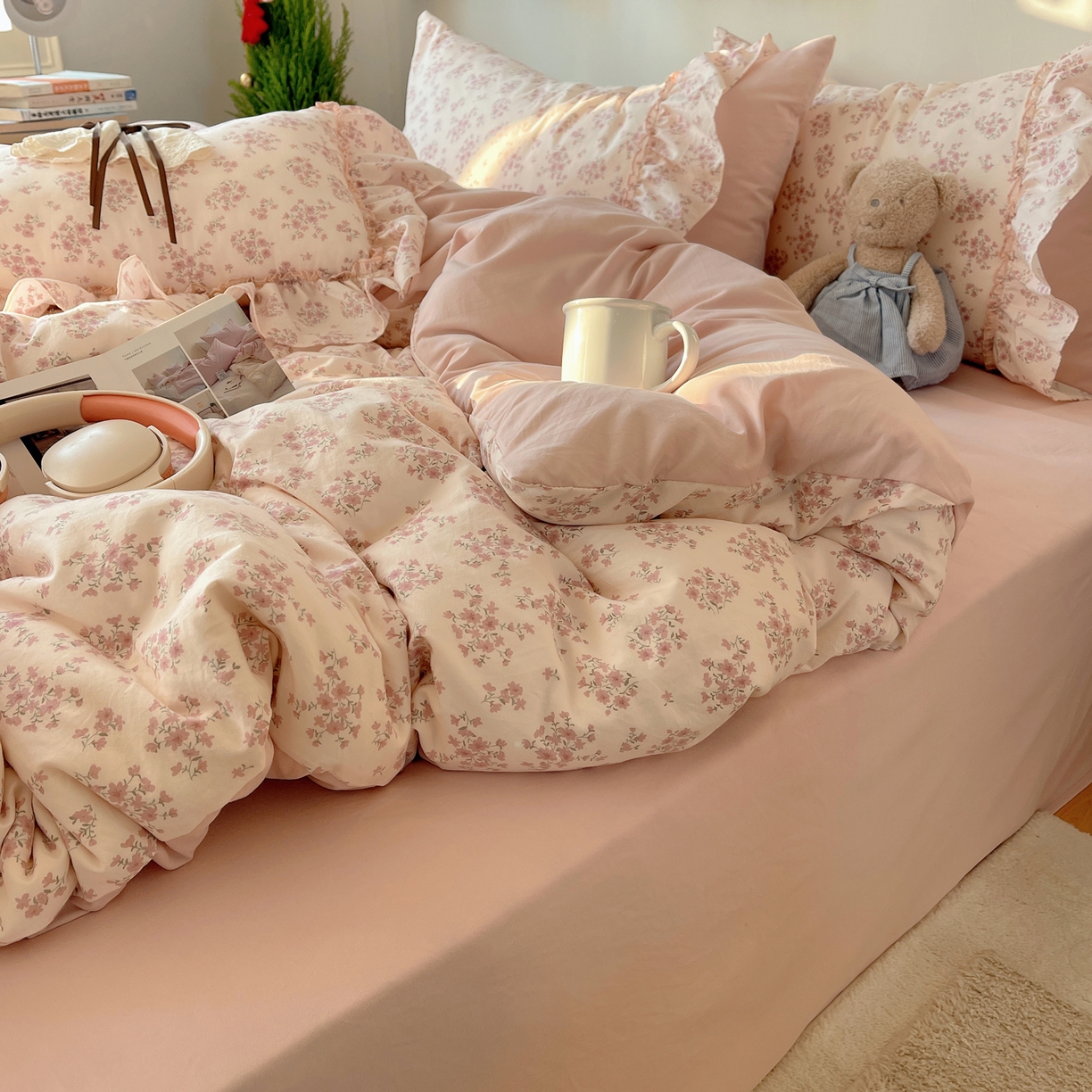 91家纺网 家纺一手货源 找家纺 娜娜 2026新款A类云朵锦花边四件套 樱花粉