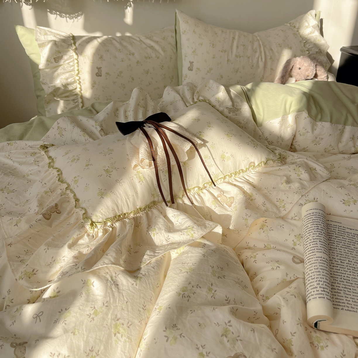 91家纺网 家纺一手货源 找家纺 娜娜 2026新款A类云朵锦花边四件套 小雏菊-浅绿