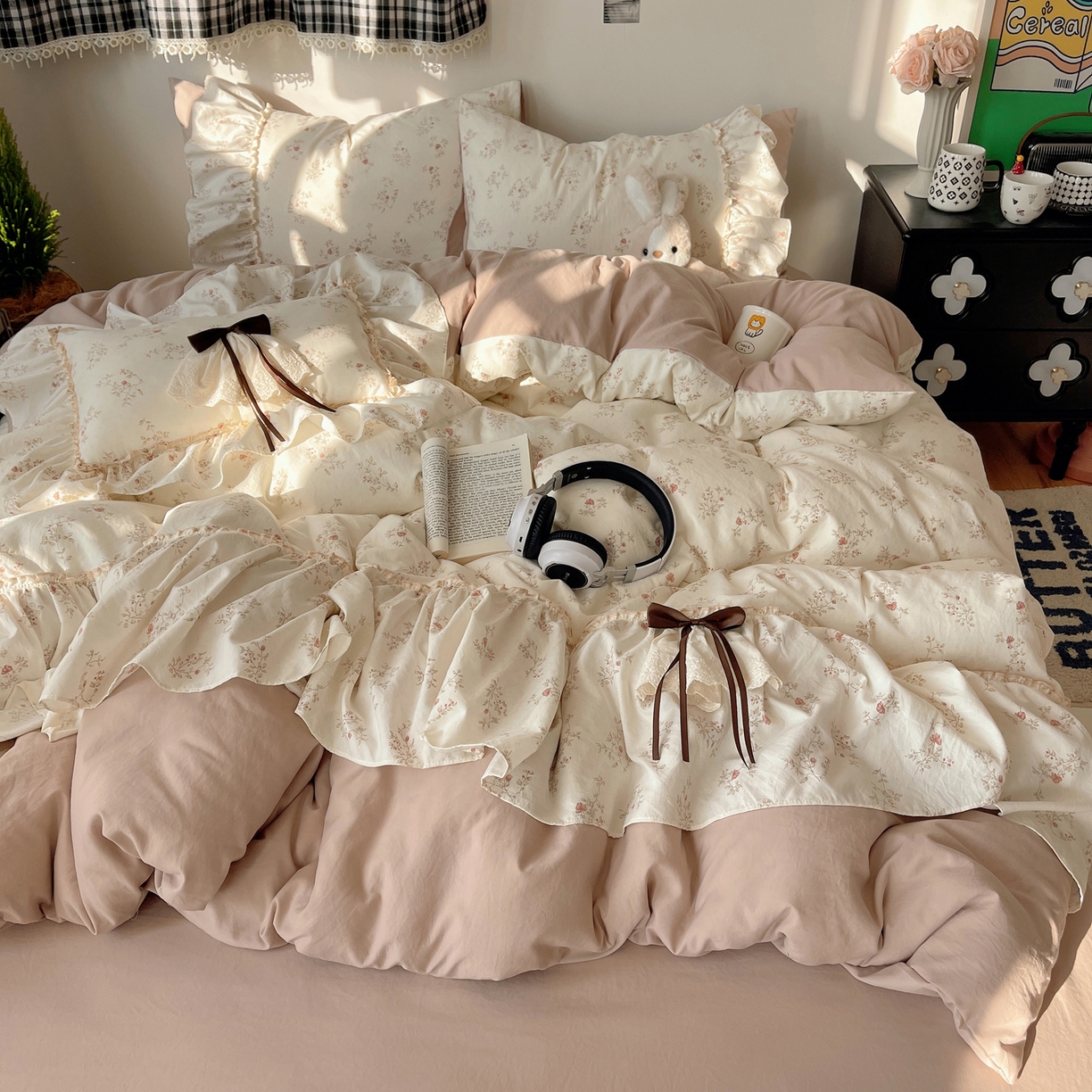 91家纺网 家纺一手货源 找家纺 娜娜 2026新款A类云朵锦花边四件套 小雏菊-玉色