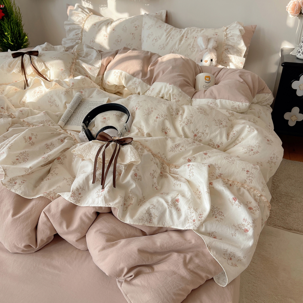 91家纺网 家纺一手货源 找家纺 娜娜 2026新款A类云朵锦花边四件套 小雏菊-玉色