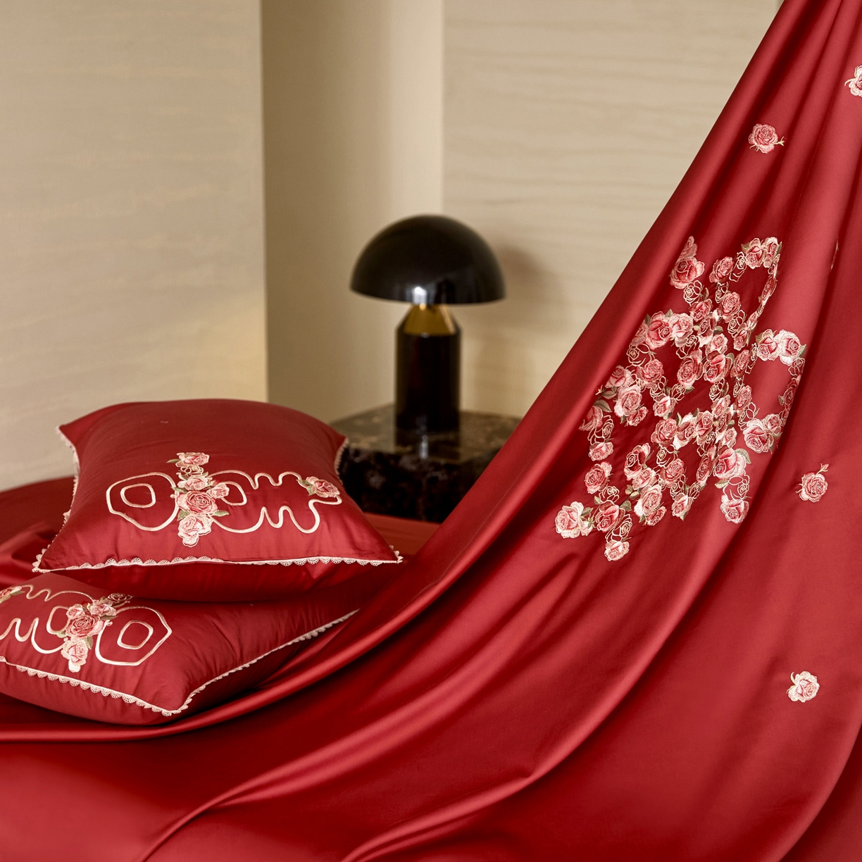 91家纺网 家纺一手货源 找家纺 （总）爱缦 2026新款花见喜系列100s pro全棉四件套-风格二（此款券后控价：标准388，大号408）