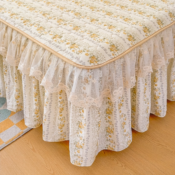 91家纺网 家纺一手货源 找家纺 家之硕家纺 2026新款精仿棉夹棉床裙三件套 彩韵