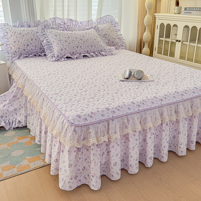 91家纺网 家纺一手货源 找家纺 家之硕家纺 2026新款精仿棉夹棉床裙三件套 倾城繁花