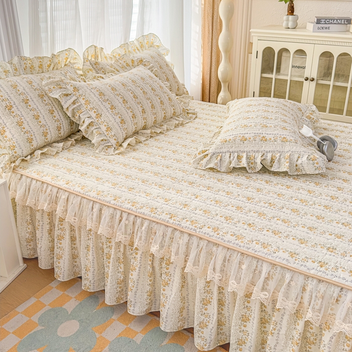 91家纺网 家纺一手货源 找家纺 家之硕家纺 2026新款精仿棉夹棉床裙四件套 彩韵