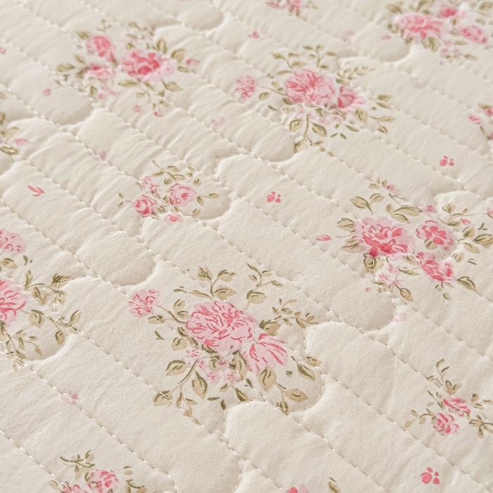 91家纺网 家纺一手货源 找家纺 家之硕家纺 2026新款精仿棉夹棉床裙四件套 多丽粉