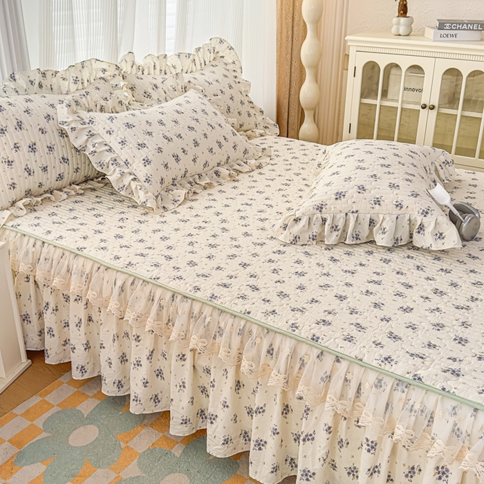 91家纺网 家纺一手货源 找家纺 家之硕家纺 2026新款精仿棉夹棉床裙四件套 漫漫花开