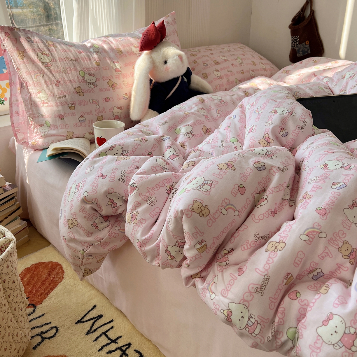 91家纺网 家纺一手货源 找家纺 六巷胡同 2026新款INS博主风卡通A类全棉双层纱四件套 双层纱-甜心童话猫