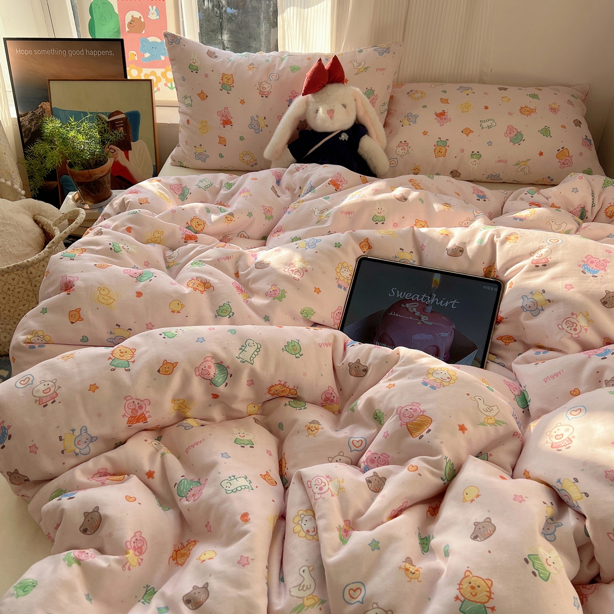 91家纺网 家纺一手货源 找家纺 六巷胡同 2026新款INS博主风卡通A类全棉双层纱四件套 双层纱-萌趣佩佩猪