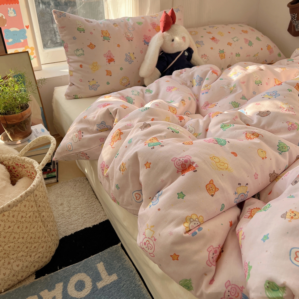 91家纺网 家纺一手货源 找家纺 六巷胡同 2026新款INS博主风卡通A类全棉双层纱四件套 双层纱-萌趣佩佩猪