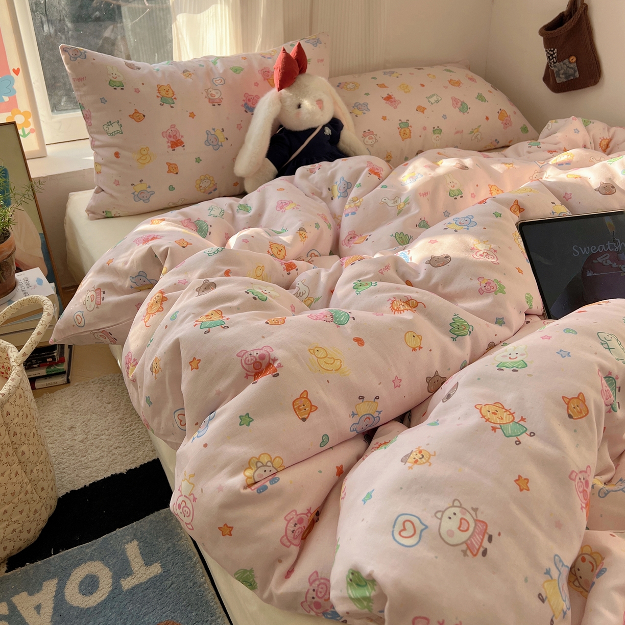 91家纺网 家纺一手货源 找家纺 六巷胡同 2026新款INS博主风卡通A类全棉双层纱四件套 双层纱-萌趣佩佩猪