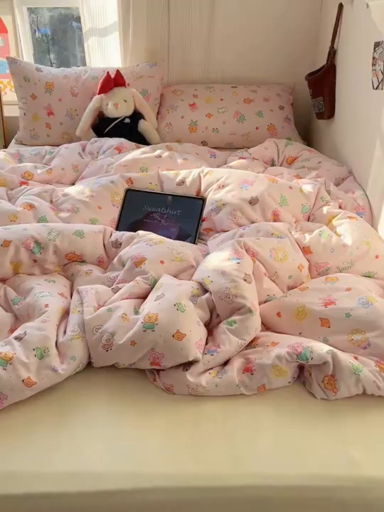 91家纺网 家纺一手货源 找家纺 六巷胡同 2026新款INS博主风卡通A类全棉双层纱四件套 双层纱-萌趣佩佩猪