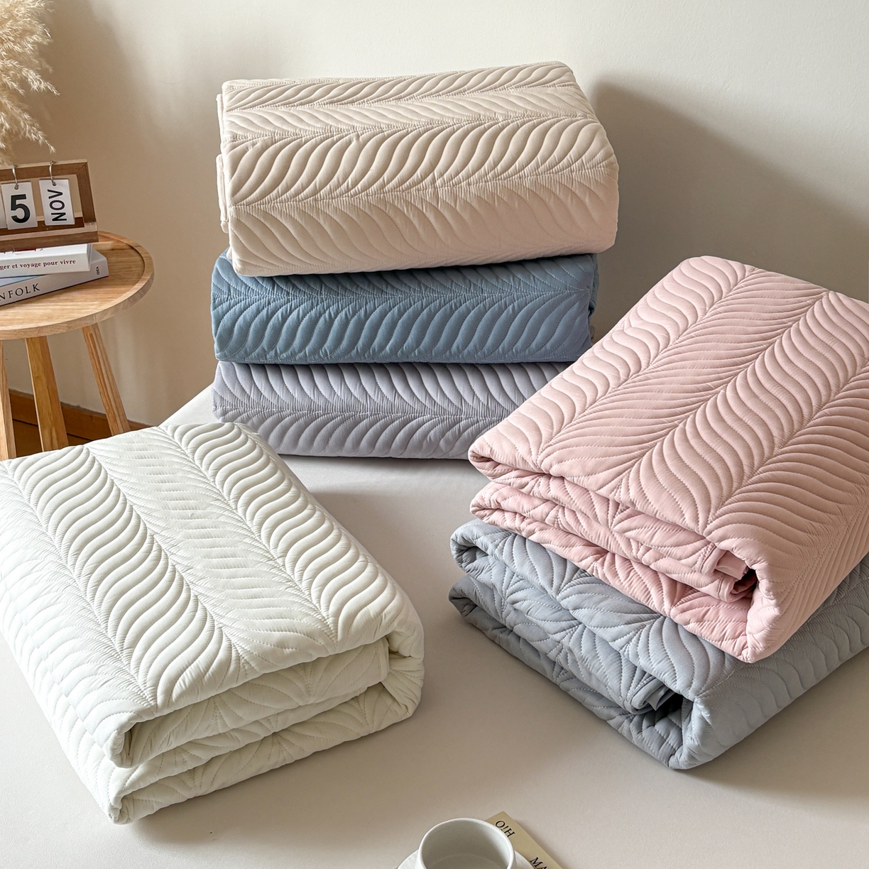 91家纺网 家纺一手货源 找家纺 （总）居眠 2026新款叶链夹棉防水床笠