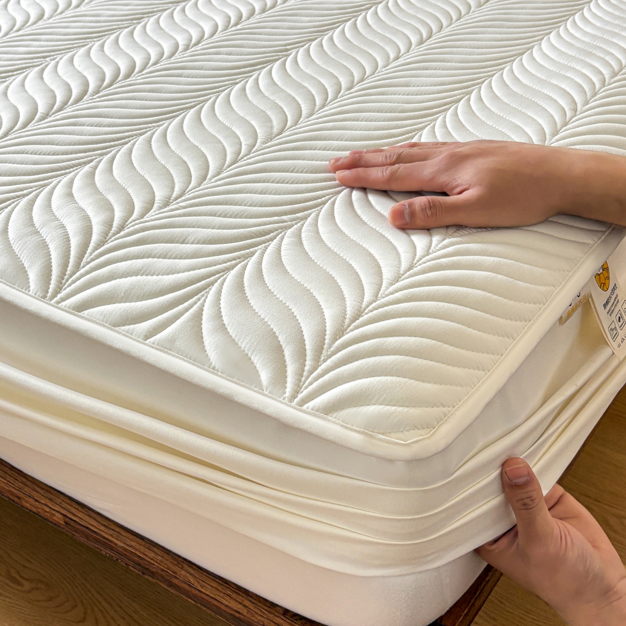 91家纺网 家纺一手货源 找家纺 居眠 2026新款叶链夹棉防水床笠 叶链-米白