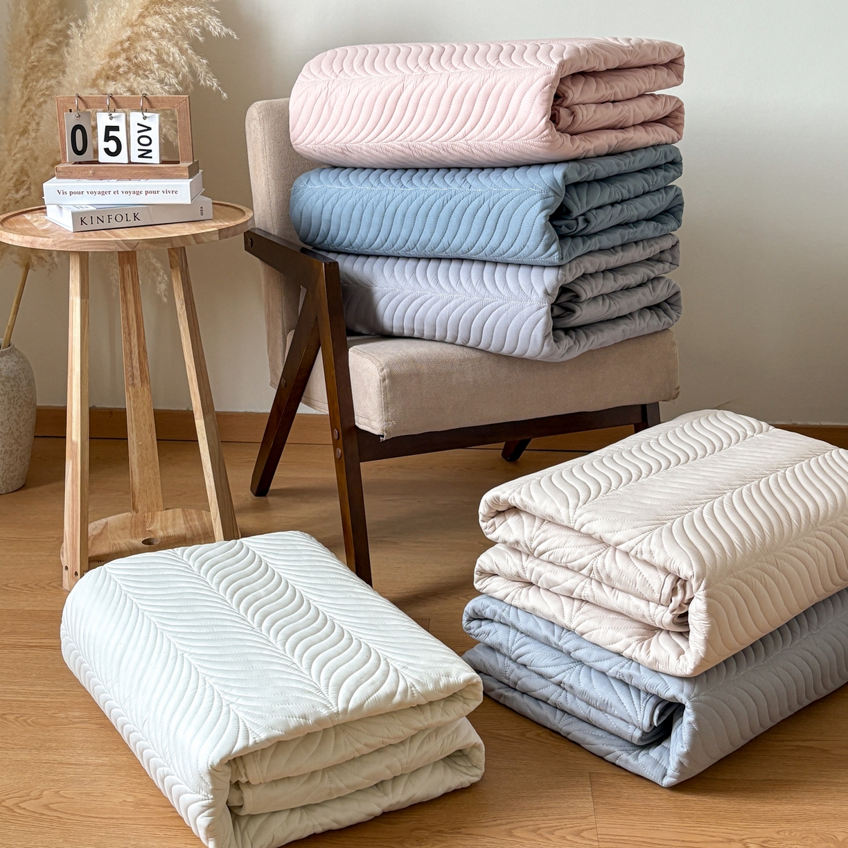 91家纺网 家纺一手货源 找家纺 居眠 2026新款叶链夹棉防水床笠 叠拍