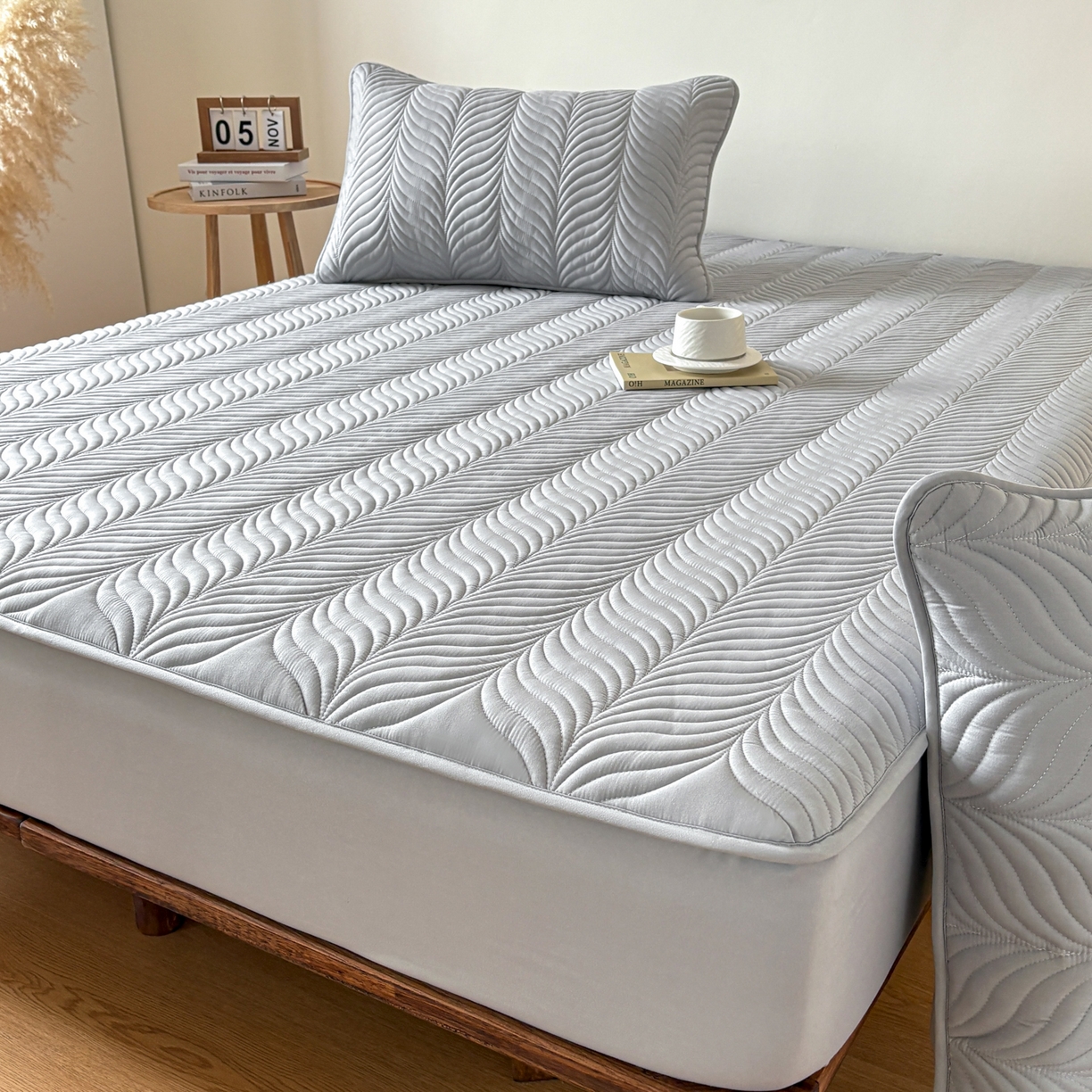 91家纺网 家纺一手货源 找家纺 居眠 2026新款叶链夹棉防水床笠 叶链-白云石