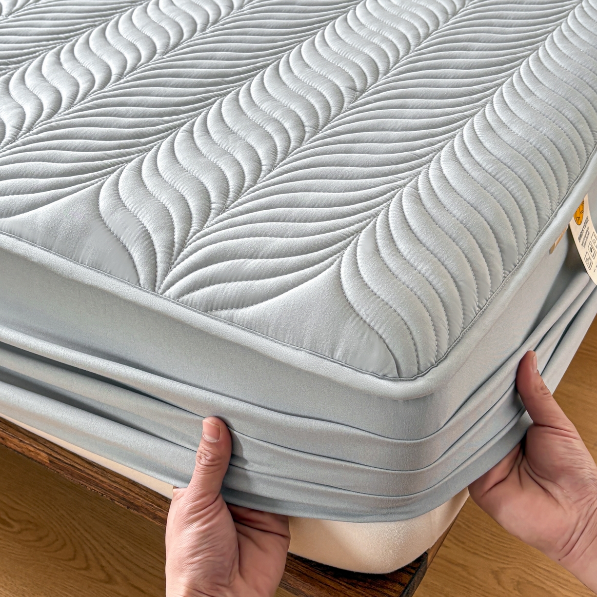 91家纺网 家纺一手货源 找家纺 居眠 2026新款叶链夹棉防水床笠 叶链-白云石