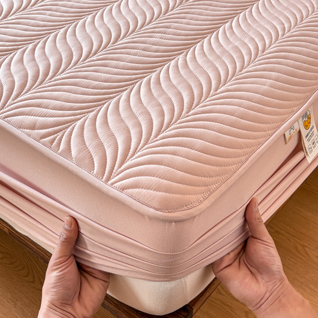 91家纺网 家纺一手货源 找家纺 居眠 2026新款叶链夹棉防水床笠 叶链-粉色