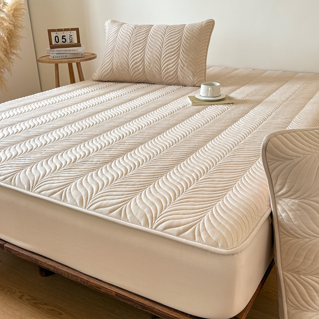 91家纺网 家纺一手货源 找家纺 居眠 2026新款叶链夹棉防水床笠 叶链-卡其