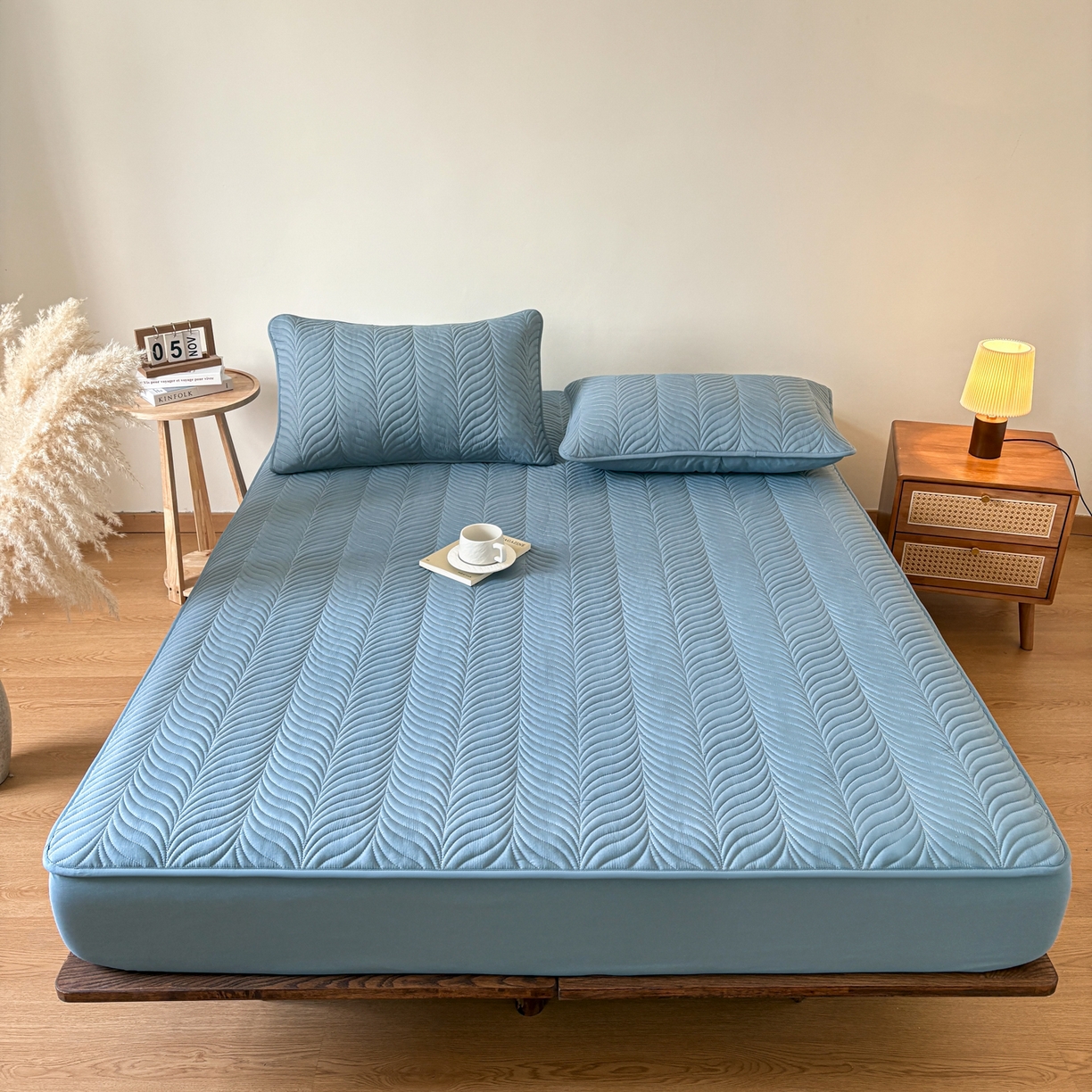 91家纺网 家纺一手货源 找家纺 居眠 2026新款叶链夹棉防水床笠 叶链-雾蓝