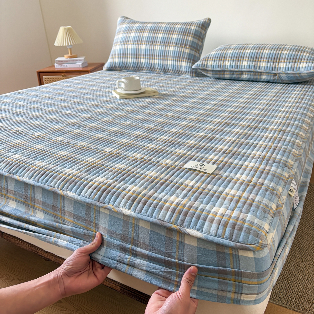 91家纺网 家纺一手货源 找家纺 （总）居眠 2026新款全棉色织水洗棉格子夹棉棉花床笠