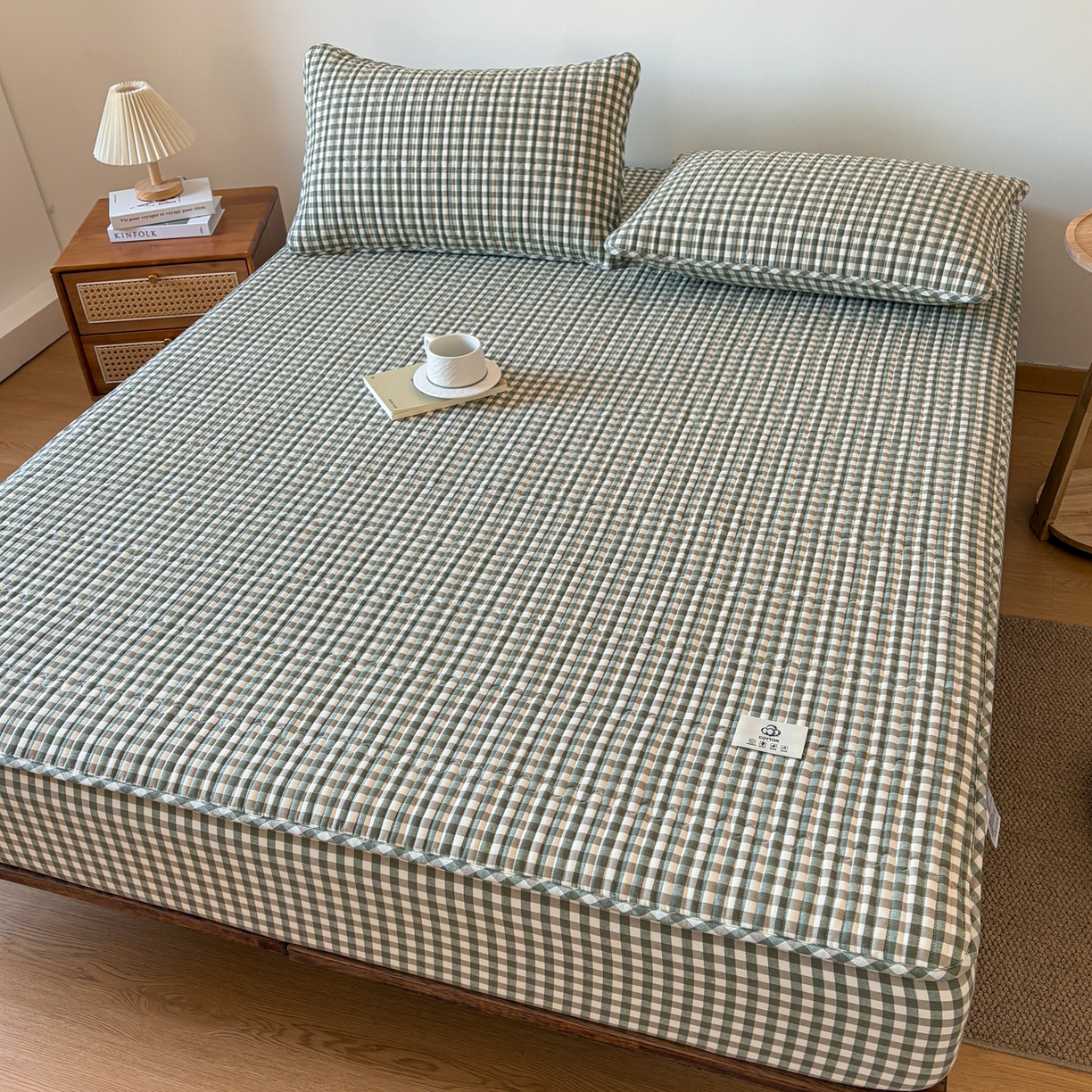 91家纺网 家纺一手货源 找家纺 居眠 2026新款全棉色织水洗棉格子夹棉棉花床笠 夹棉款-绿小格