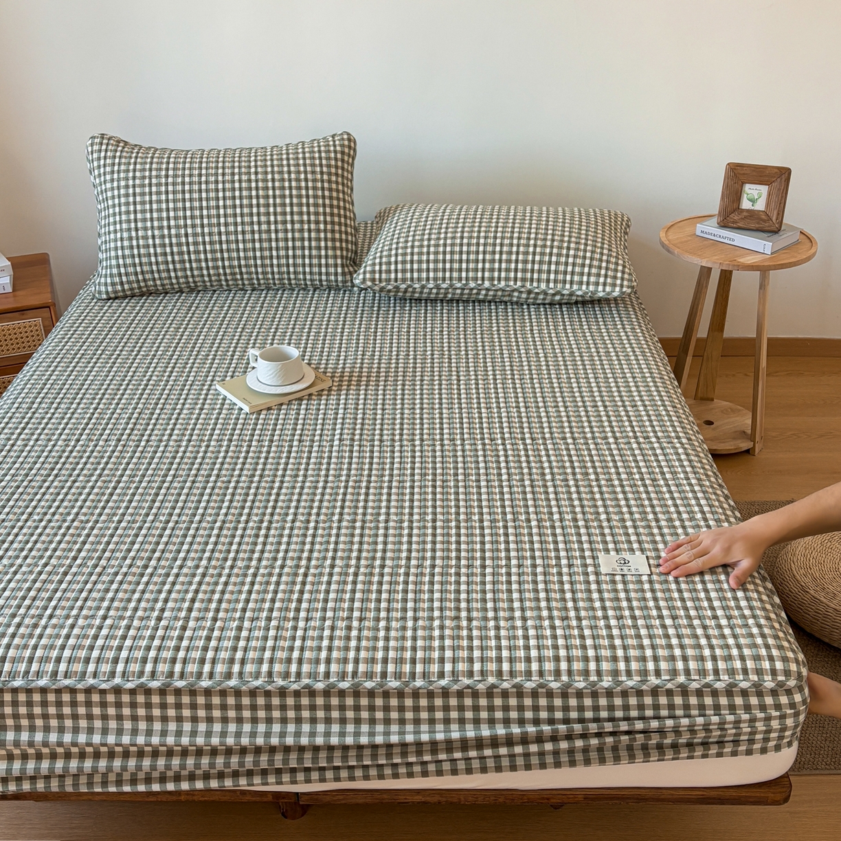 91家纺网 家纺一手货源 找家纺 居眠 2026新款全棉色织水洗棉格子夹棉棉花床笠 夹棉款-绿小格