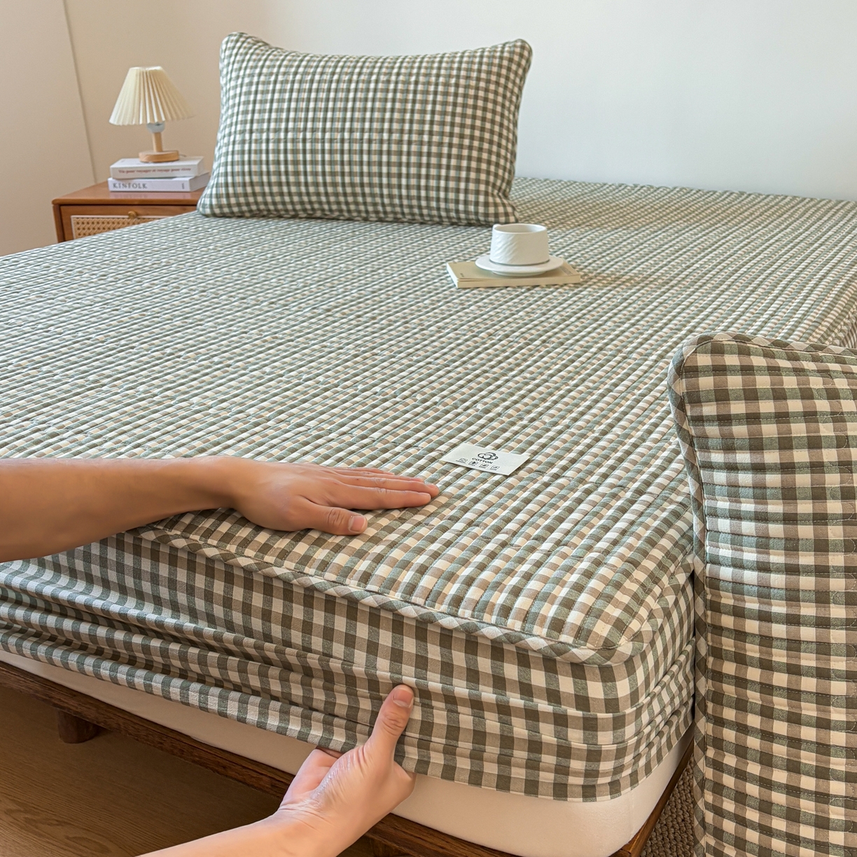 91家纺网 家纺一手货源 找家纺 居眠 2026新款全棉色织水洗棉格子夹棉棉花床笠 夹棉款-绿小格