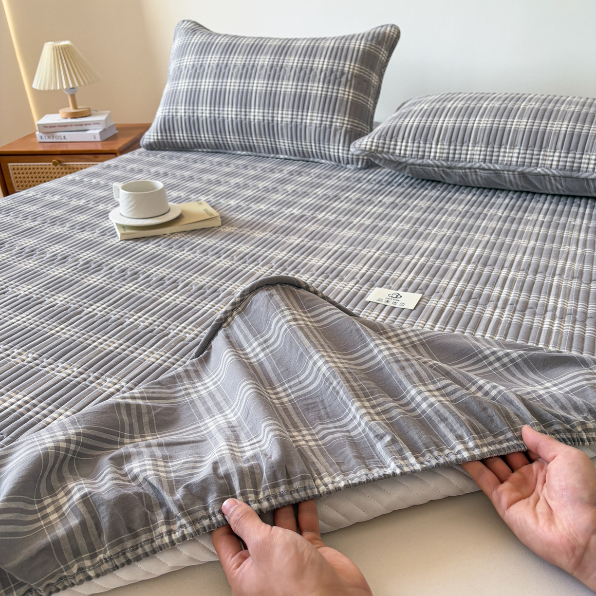 91家纺网 家纺一手货源 找家纺 居眠 2026新款全棉色织水洗棉格子夹棉棉花床笠 夹棉款-马丁灰